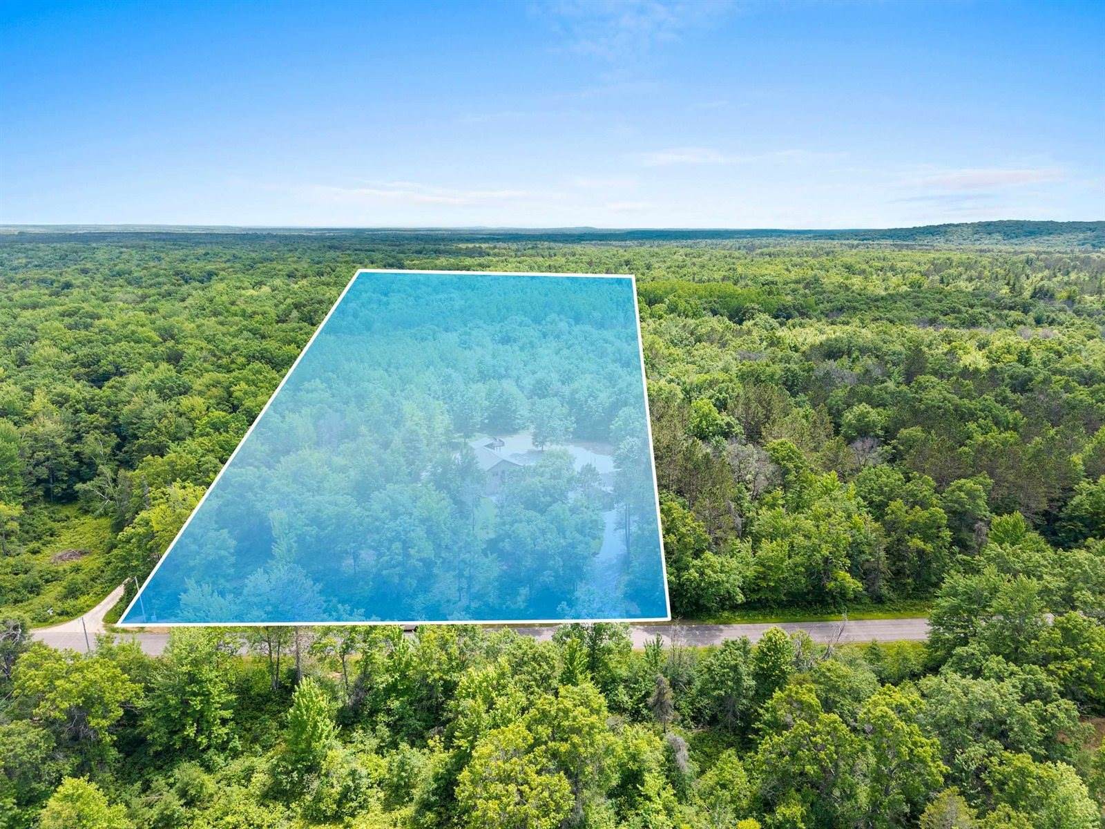 W13337 Ranch Road, Crivitz, WI 54114