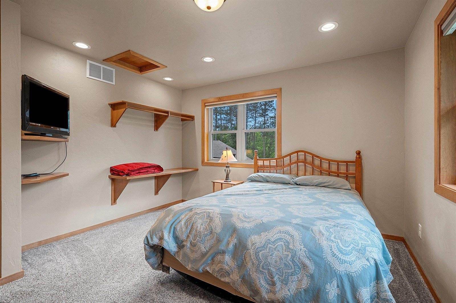 W13337 Ranch Road, Crivitz, WI 54114