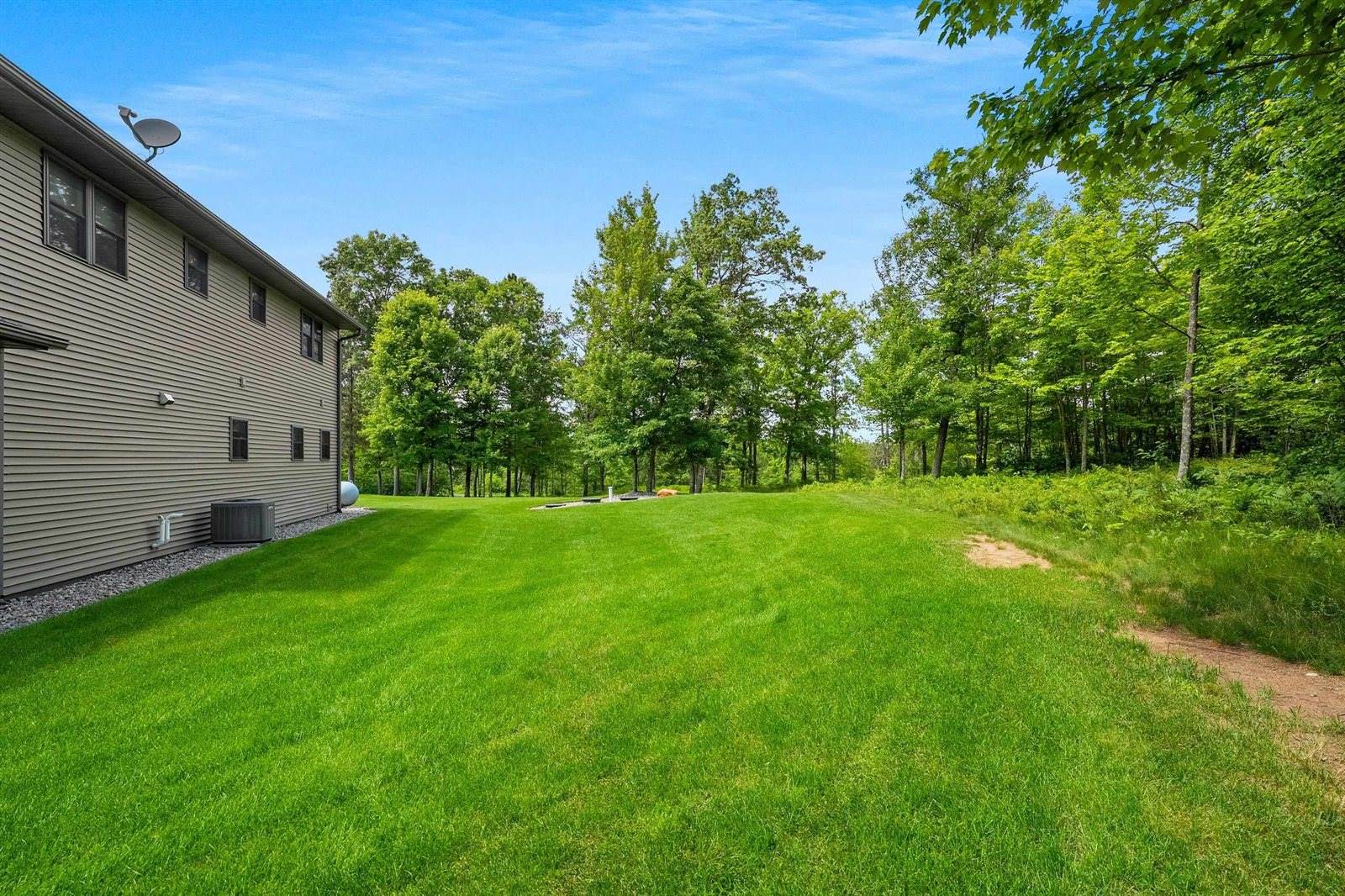 W13337 Ranch Road, Crivitz, WI 54114