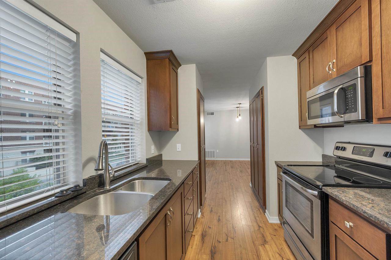 118 S Washington Street #231a, Green Bay, WI 54301