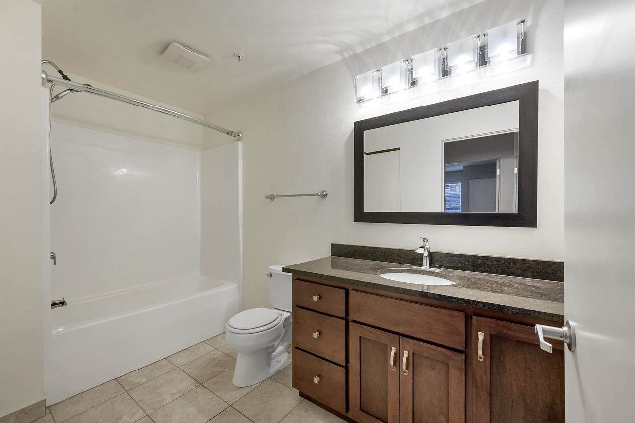 118 S Washington Street #231a, Green Bay, WI 54301