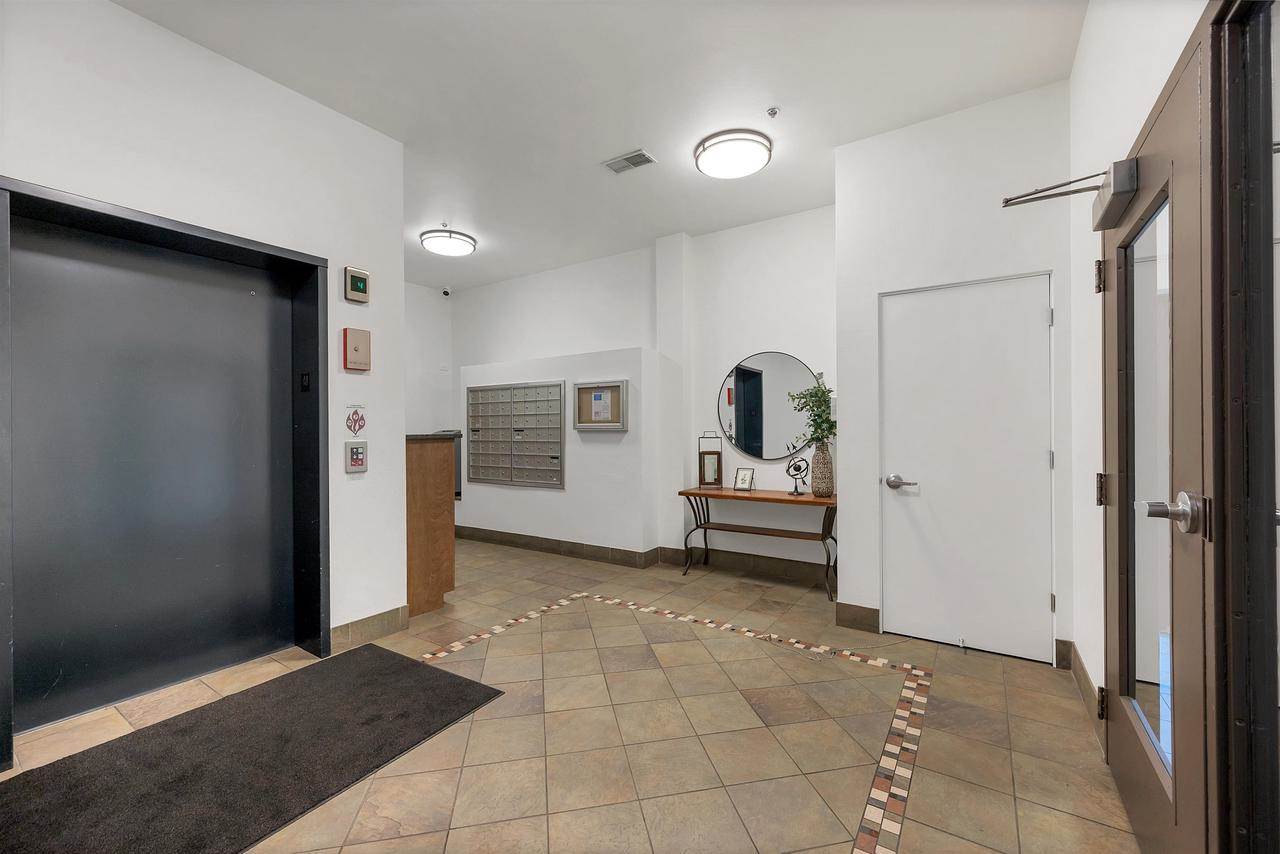 118 S Washington Street #231a, Green Bay, WI 54301