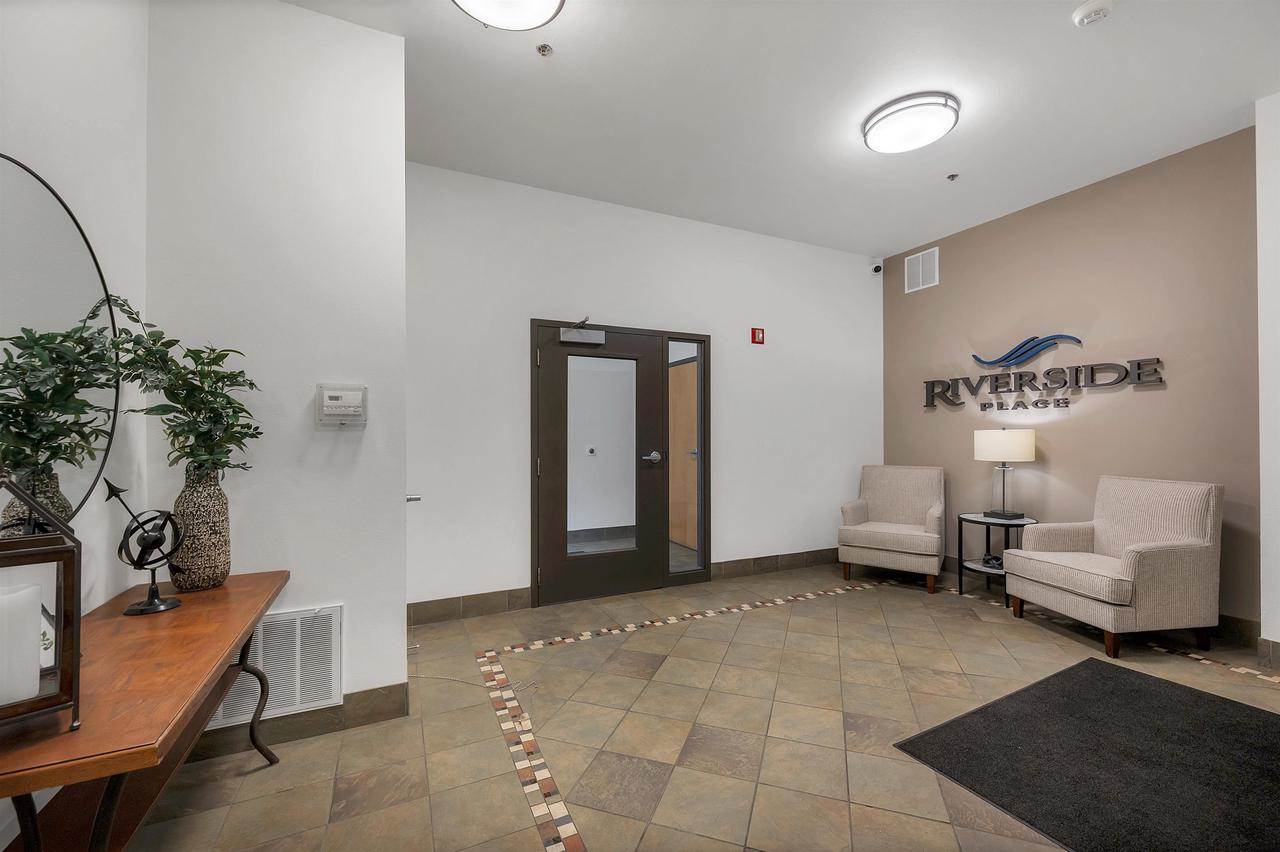 118 S Washington Street #231a, Green Bay, WI 54301