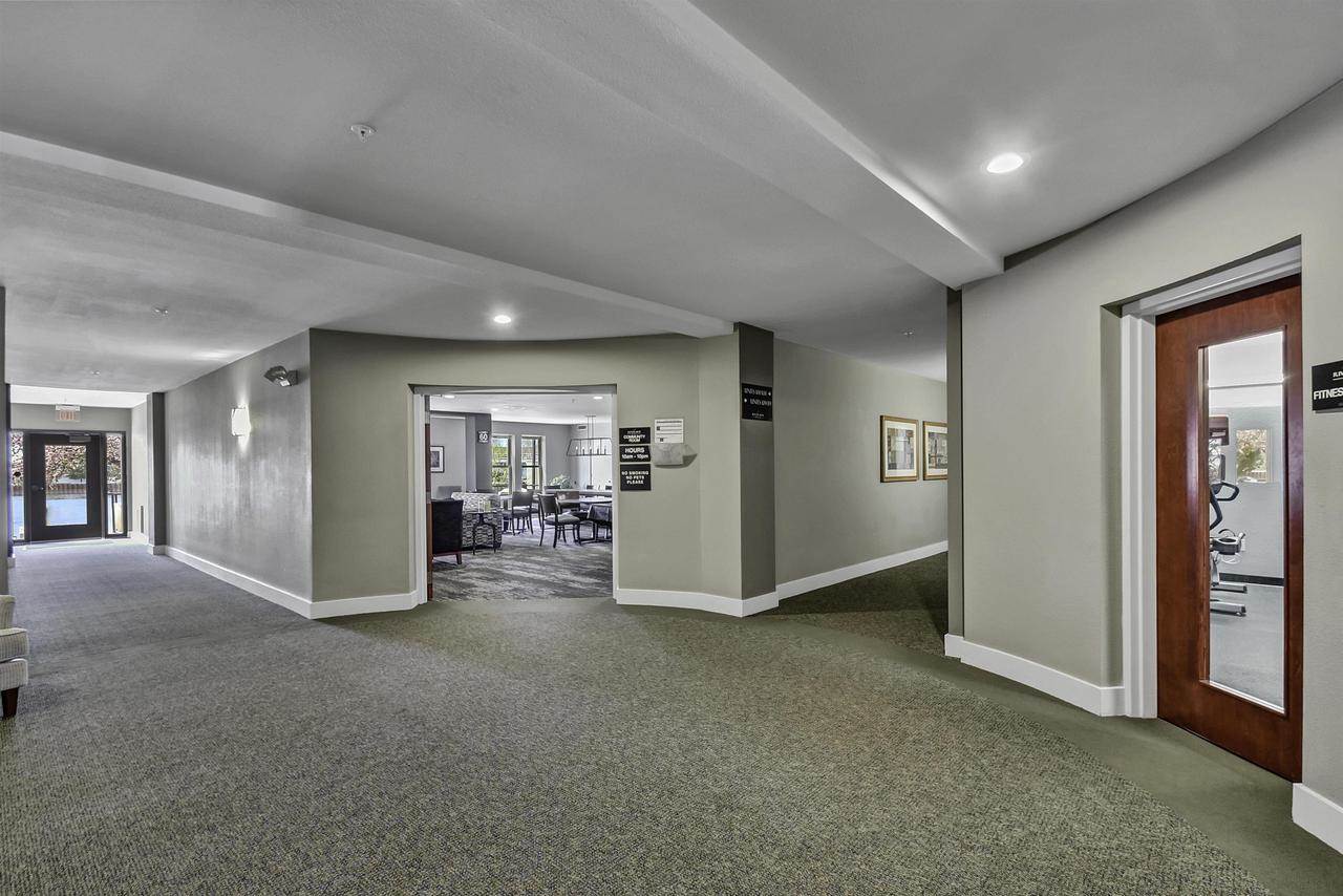 118 S Washington Street #231a, Green Bay, WI 54301