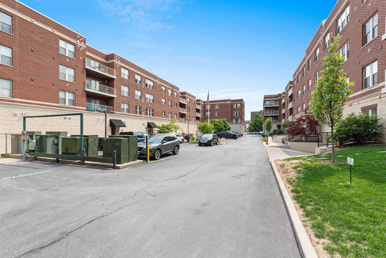 118 S Washington Street #231a, Green Bay, WI 54301