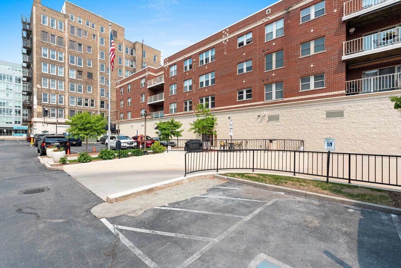 118 S Washington Street #231a, Green Bay, WI 54301