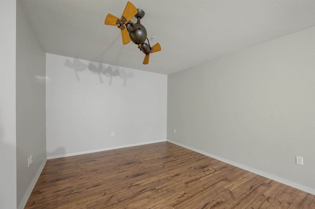 118 S Washington Street #231a, Green Bay, WI 54301