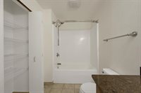 118 S Washington Street #231a, Green Bay, WI 54301