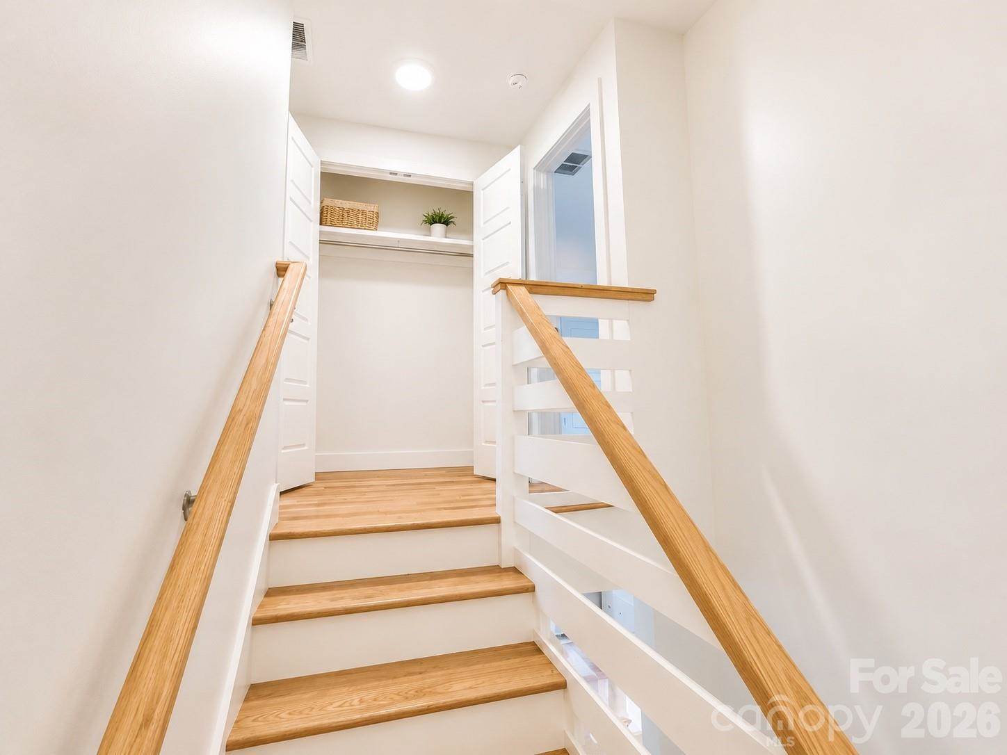 195 Wellington Street, Asheville, NC 28806
