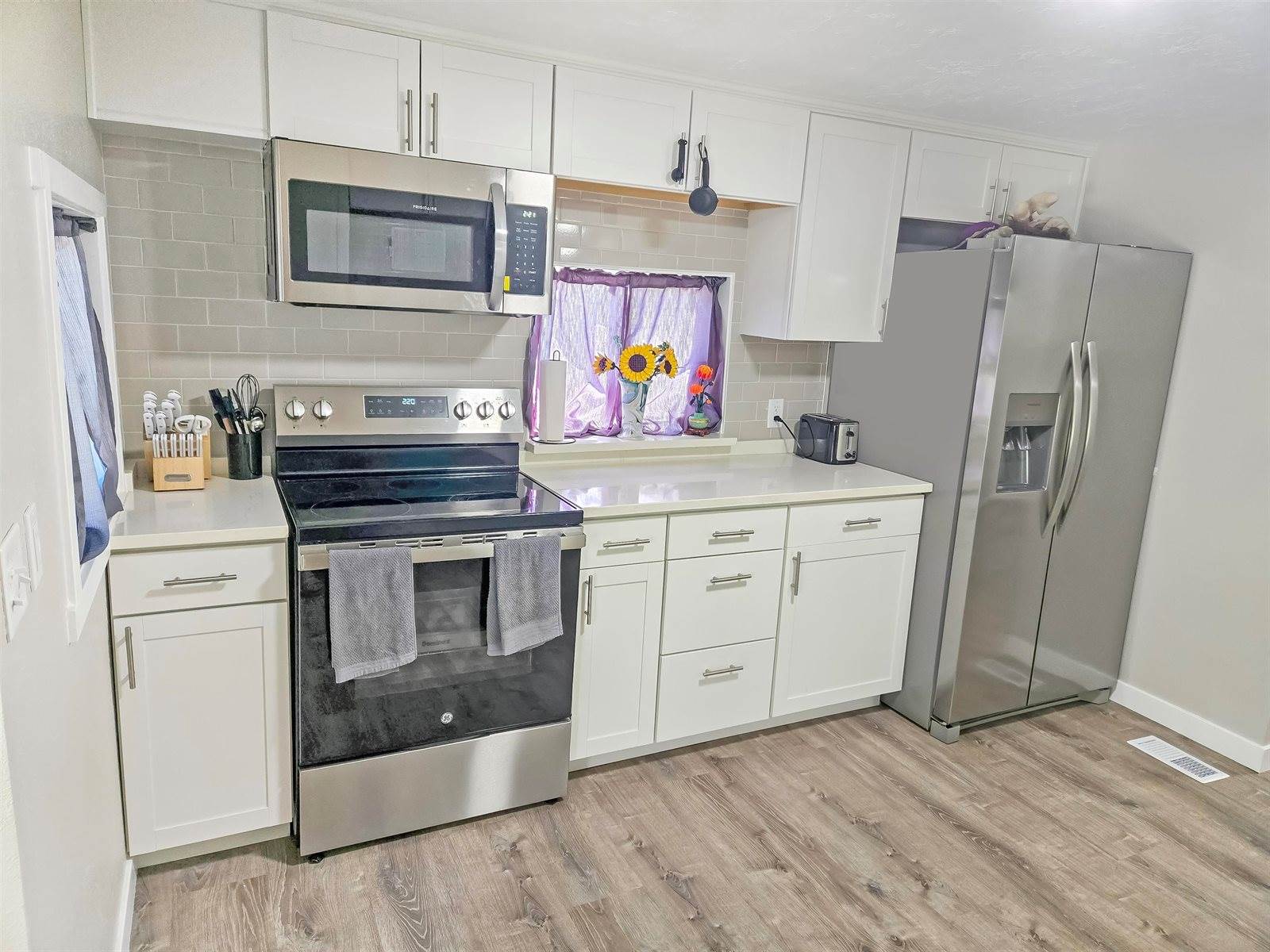 222 County Road, Evanston, WY 82930