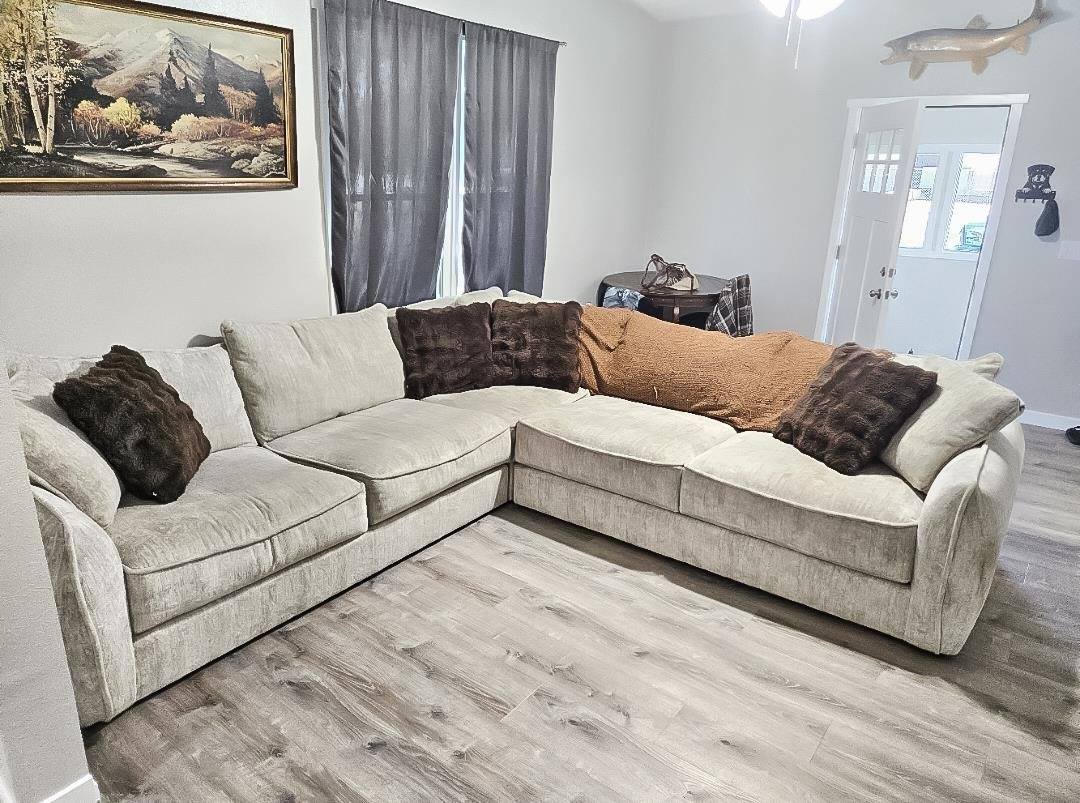 222 County Road, Evanston, WY 82930