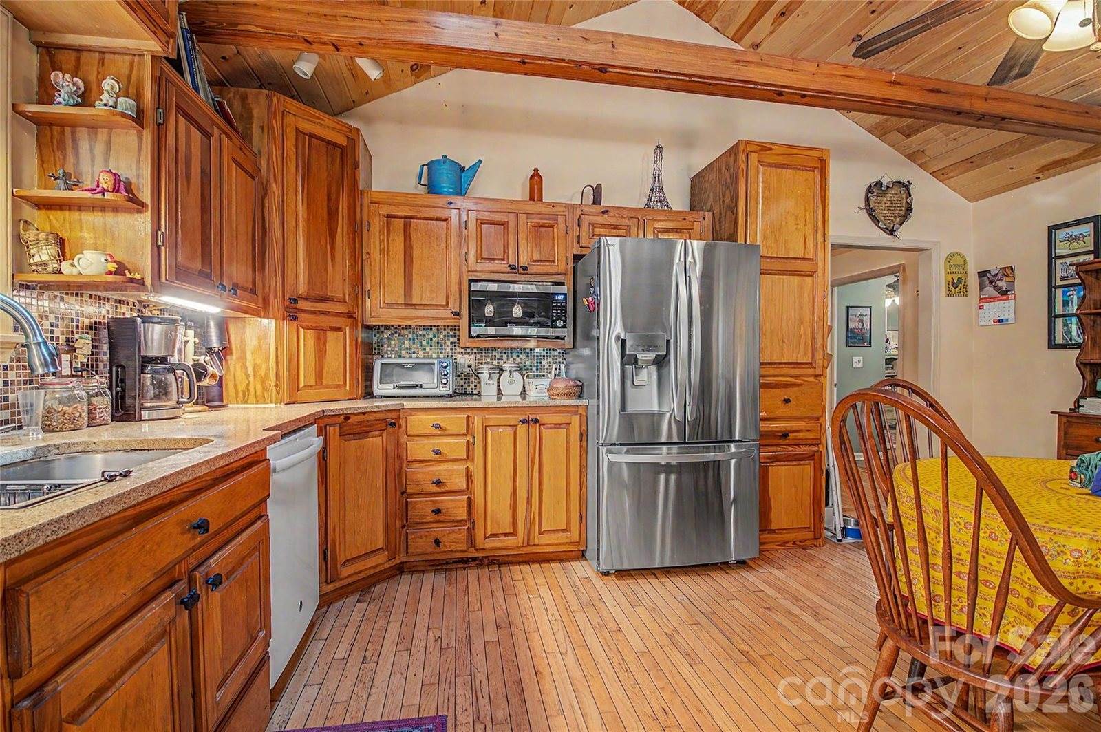 76 Winsome Trail, Hendersonville, NC 28739