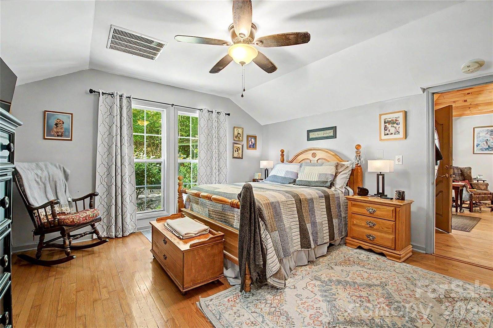 76 Winsome Trail, Hendersonville, NC 28739