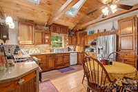 76 Winsome Trail, Hendersonville, NC 28739