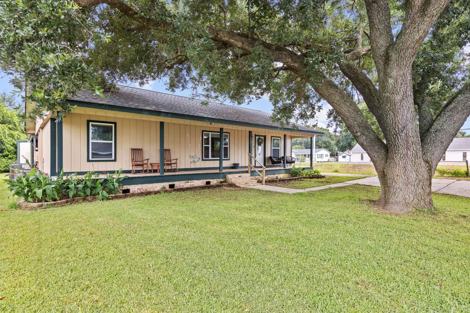 804 Saint Anne St., Scott, LA 70583