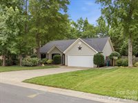 1102 Slate Ridge Road, Matthews, NC 28104