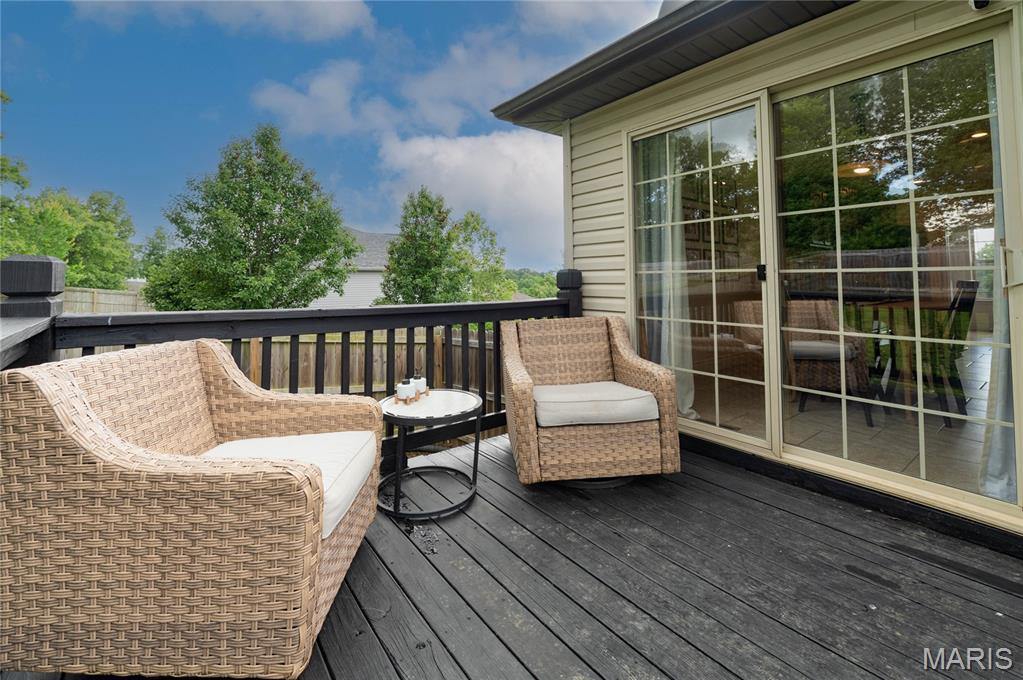 19388 Ladera Road, Waynesville, MO 65583