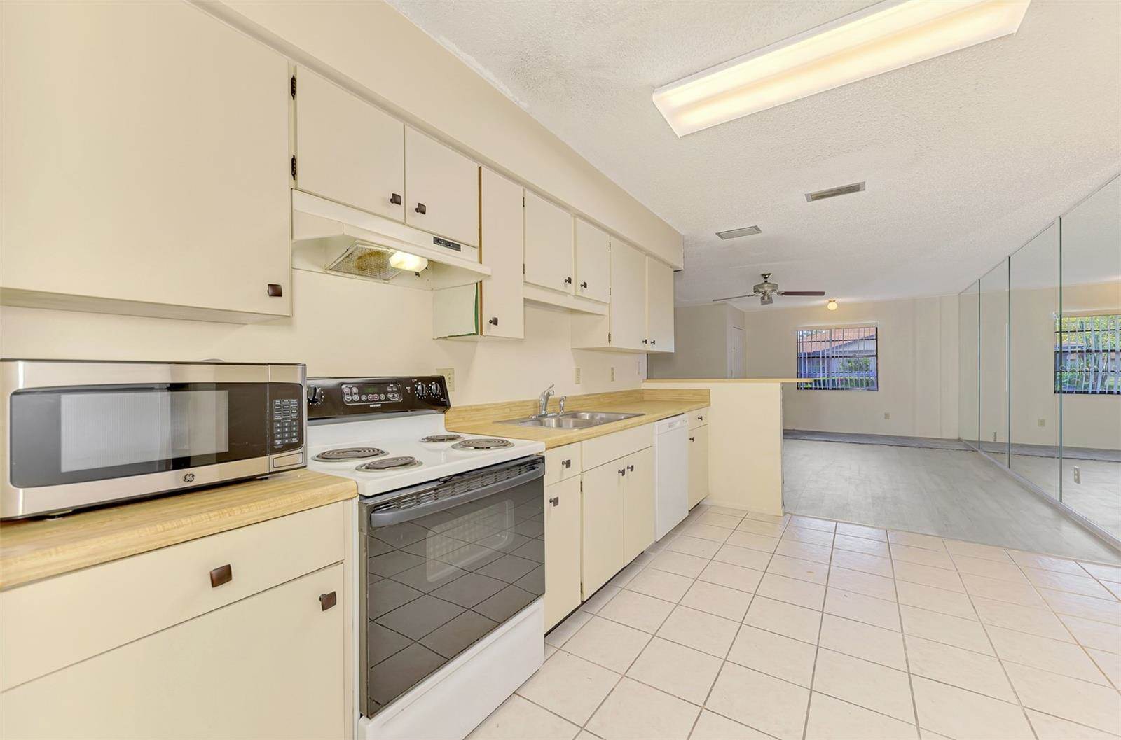 4161 66th Street Circle West, Bradenton, FL 34209