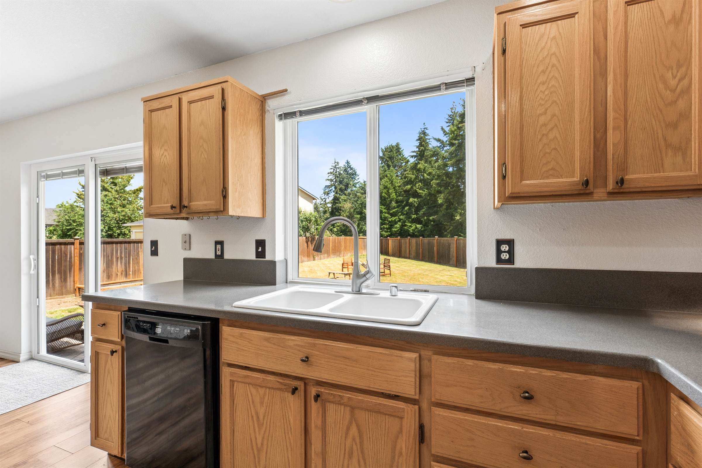10549 Farwest Ct SE, Yelm, WA 98597