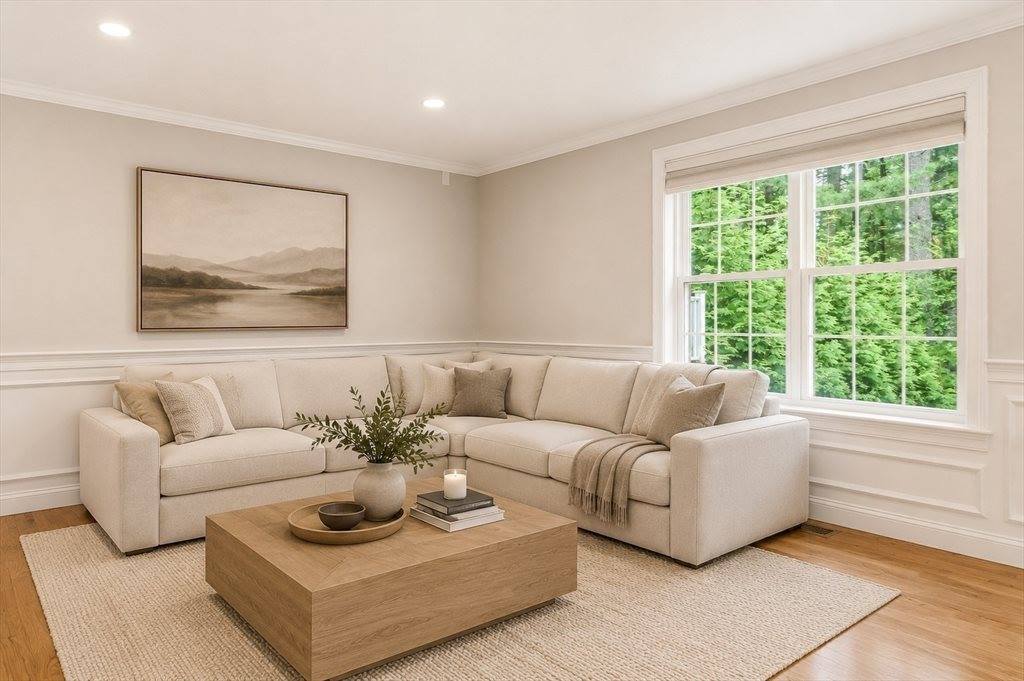 37 Jefferson Dr, Lexington, MA 02420