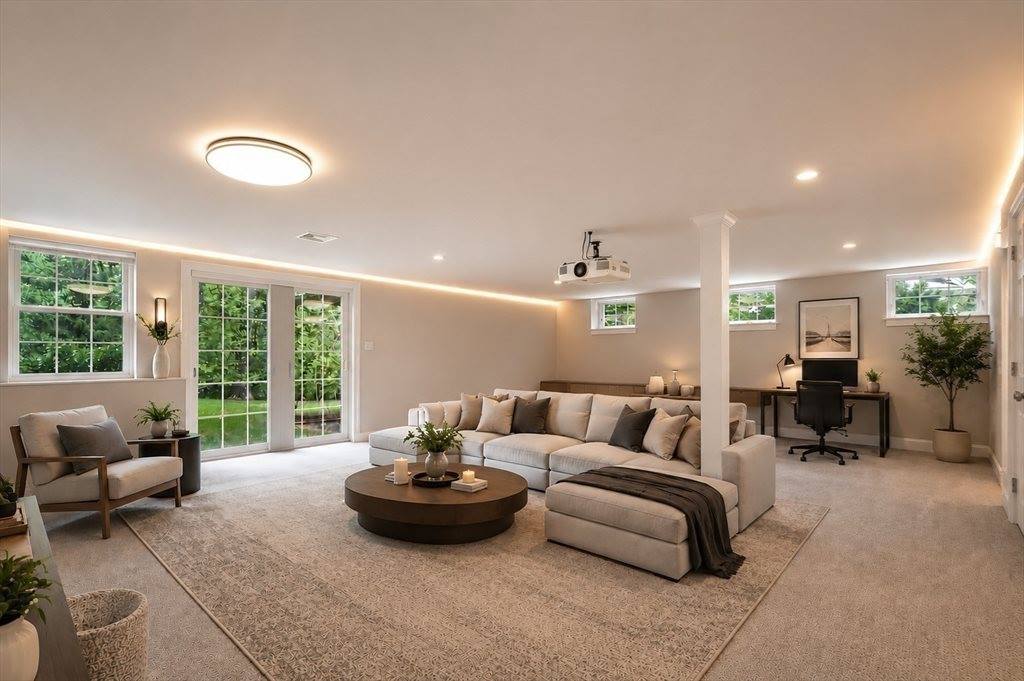 37 Jefferson Dr, Lexington, MA 02420