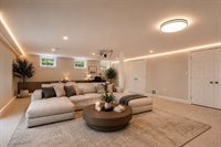 37 Jefferson Dr, Lexington, MA 02420