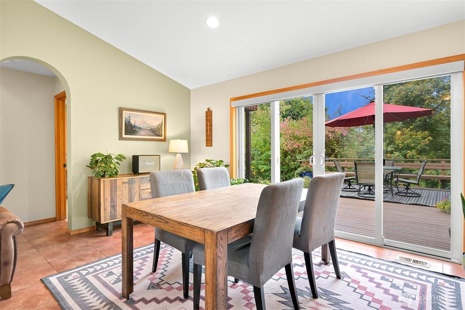 2412 West North Street, Bellingham, WA 98225
