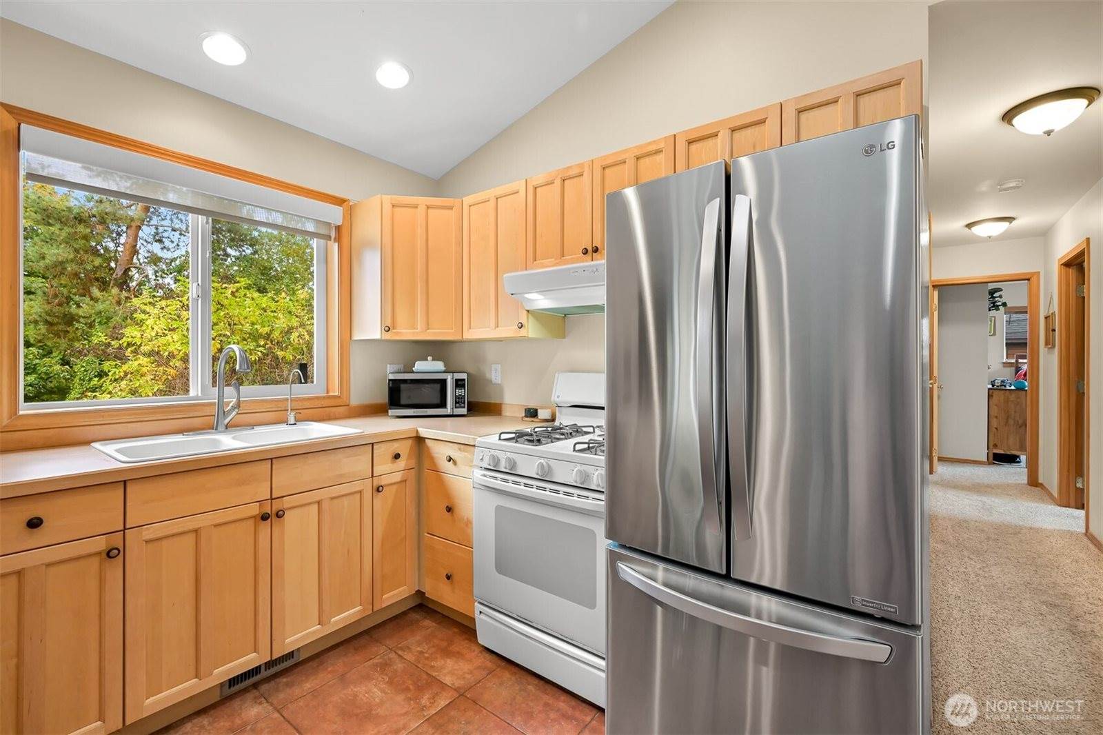 2412 West North Street, Bellingham, WA 98225