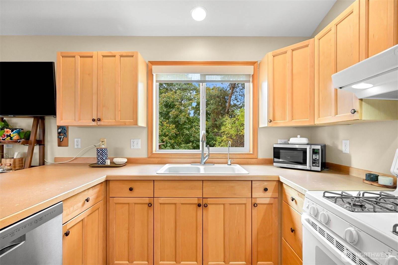 2412 West North Street, Bellingham, WA 98225