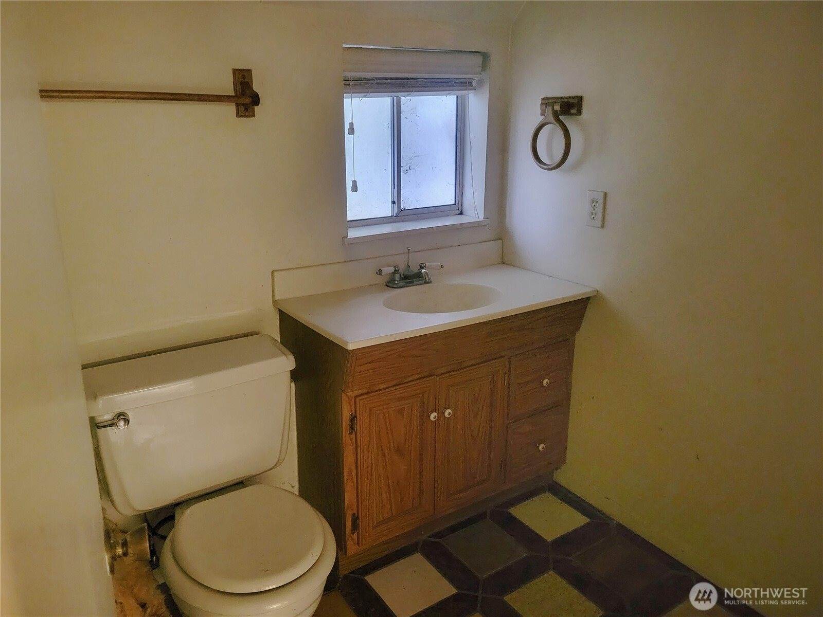 101 Fleet Drive, Port Ludlow, WA 98365