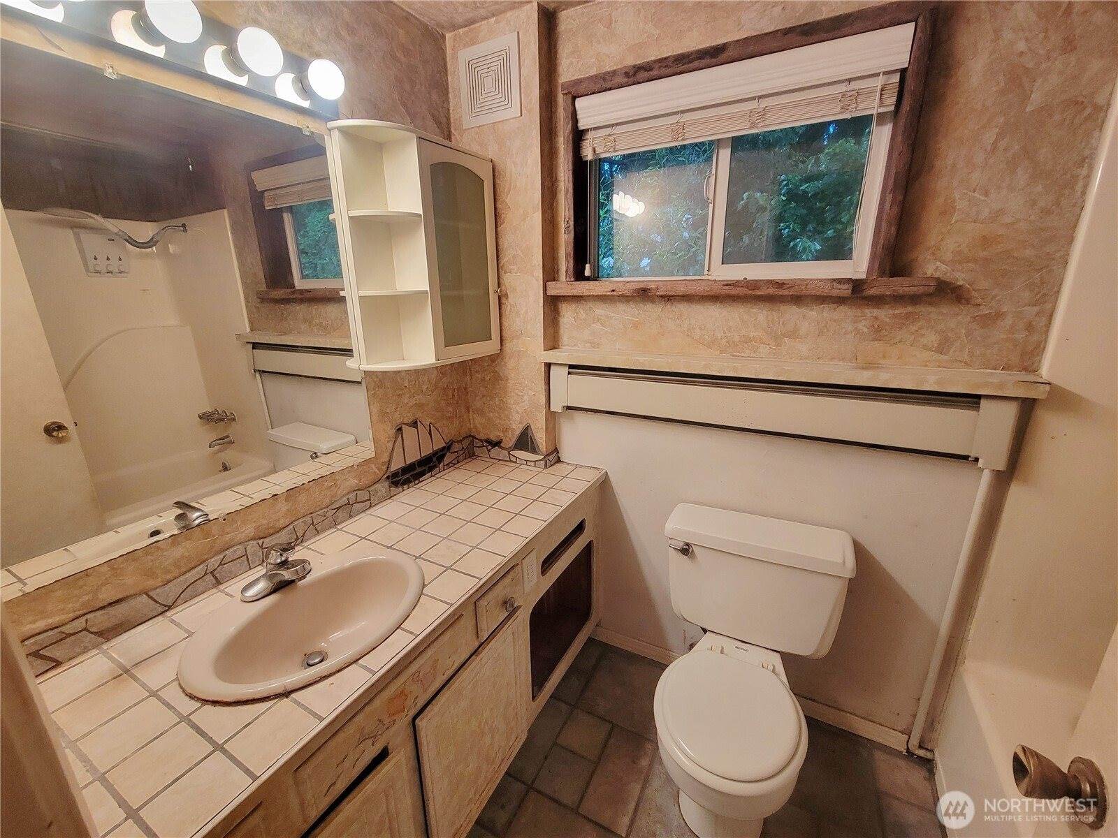 101 Fleet Drive, Port Ludlow, WA 98365