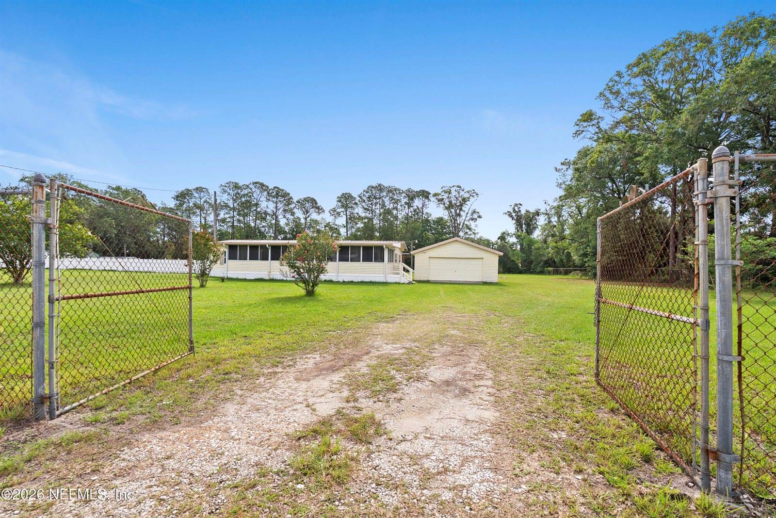 11245 Lorence Avenue, Jacksonville, FL 32218
