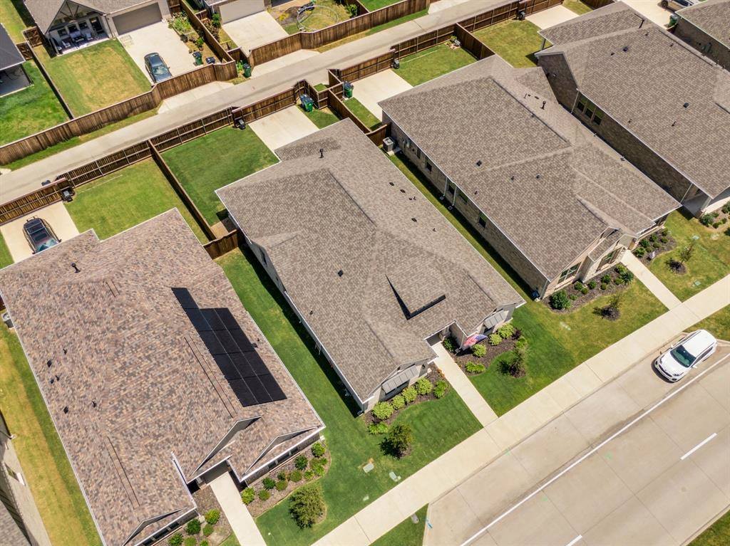 2212 Vista Way, Waxahachie, TX 75165