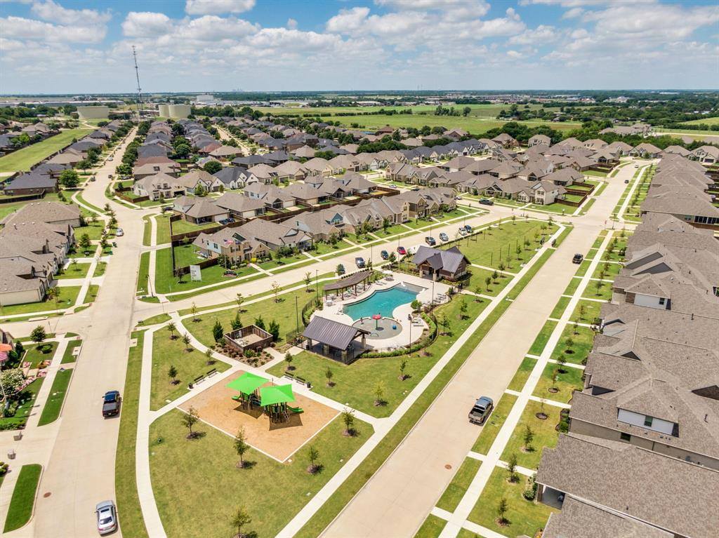 2212 Vista Way, Waxahachie, TX 75165