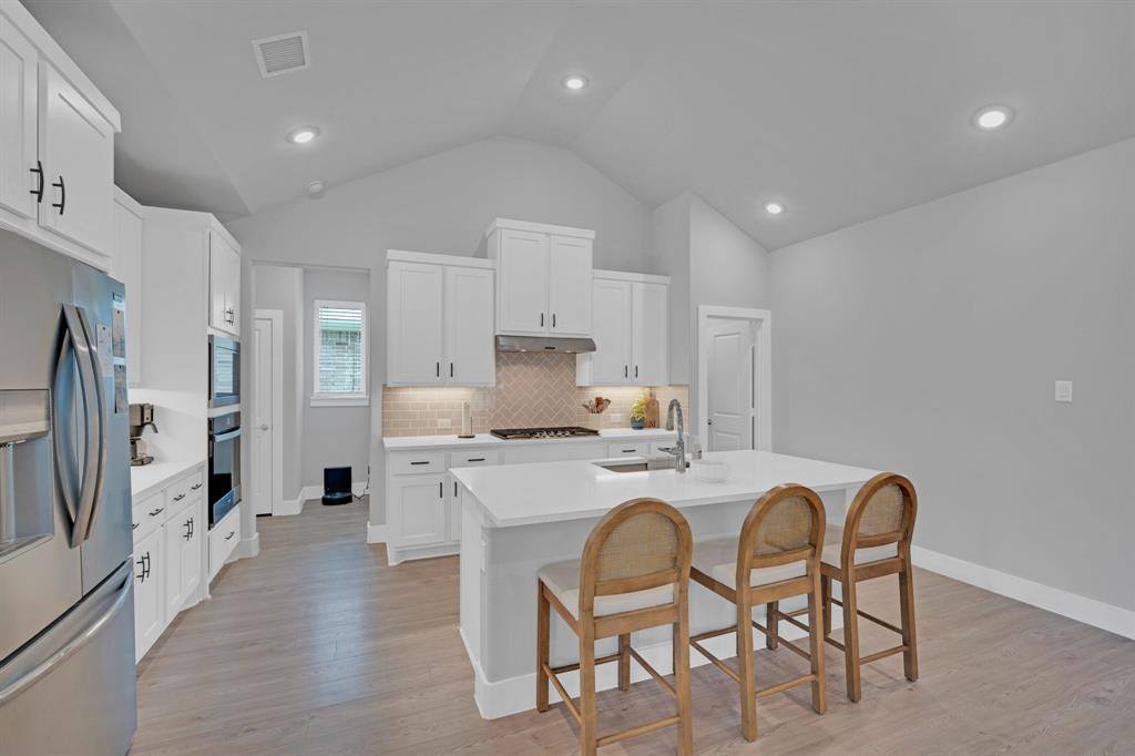 2212 Vista Way, Waxahachie, TX 75165