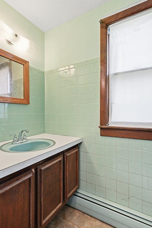 400 Nottingham St, Springfield, MA 01104