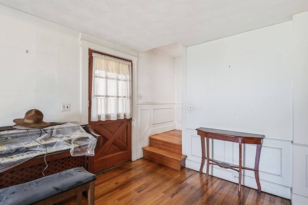 400 Nottingham St, Springfield, MA 01104