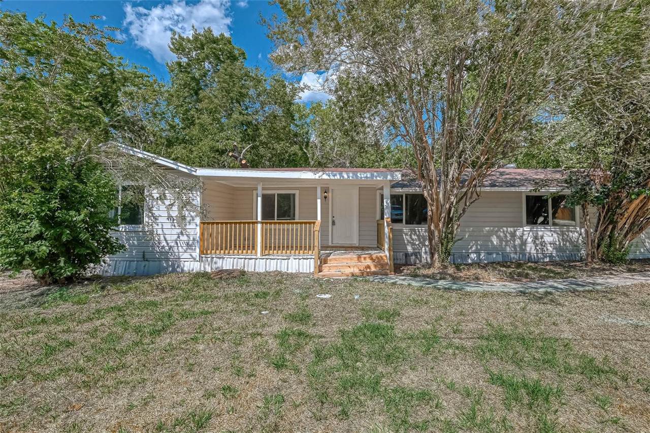 10694 Pine Street, Willis, TX 77318