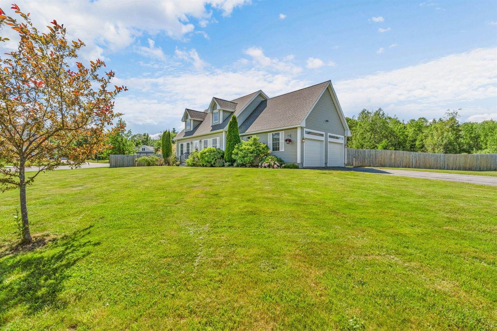 174 Rolling Meadow Drive, Bangor, ME 04401