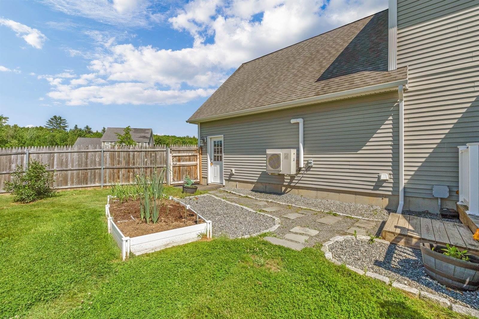 174 Rolling Meadow Drive, Bangor, ME 04401