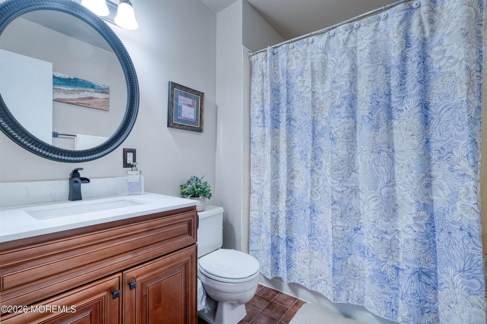192 Longwood Drive, Manalapan, NJ 07726