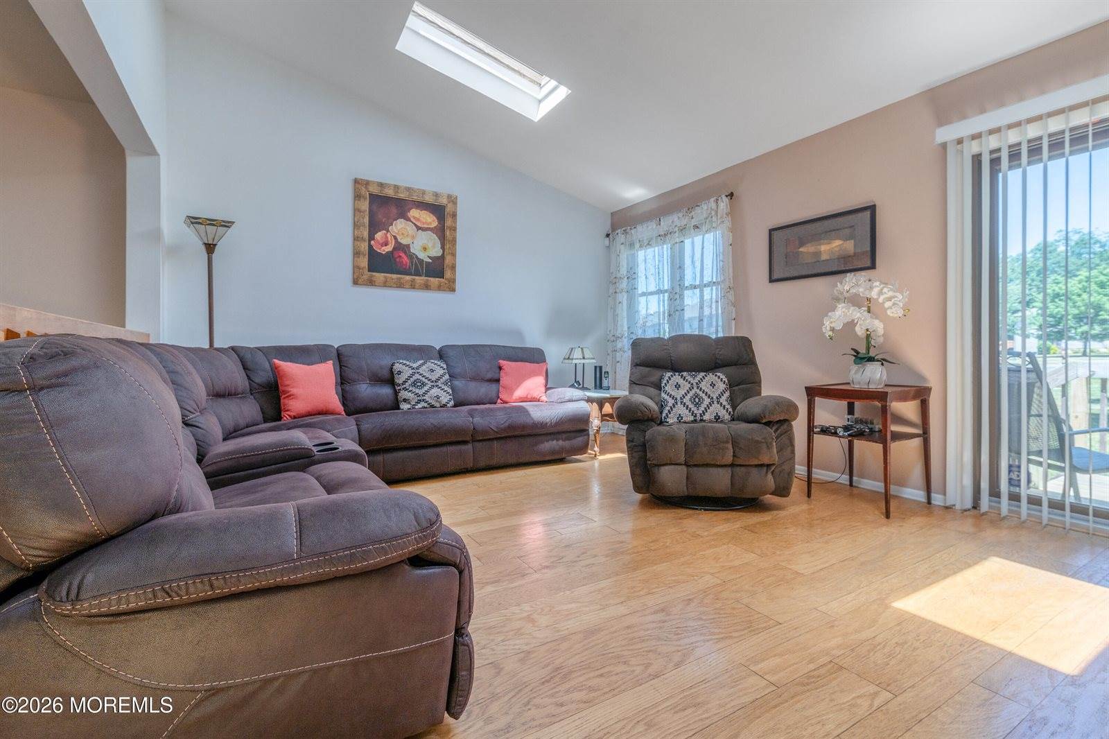 192 Longwood Drive, Manalapan, NJ 07726