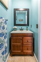 192 Longwood Drive, Manalapan, NJ 07726