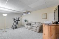 192 Longwood Drive, Manalapan, NJ 07726