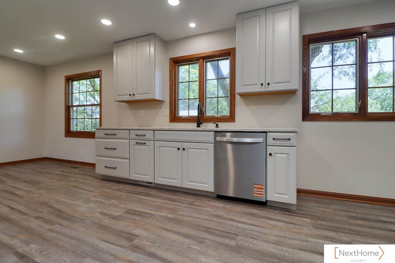 5430 Danbury Road, Lincoln, NE 68512