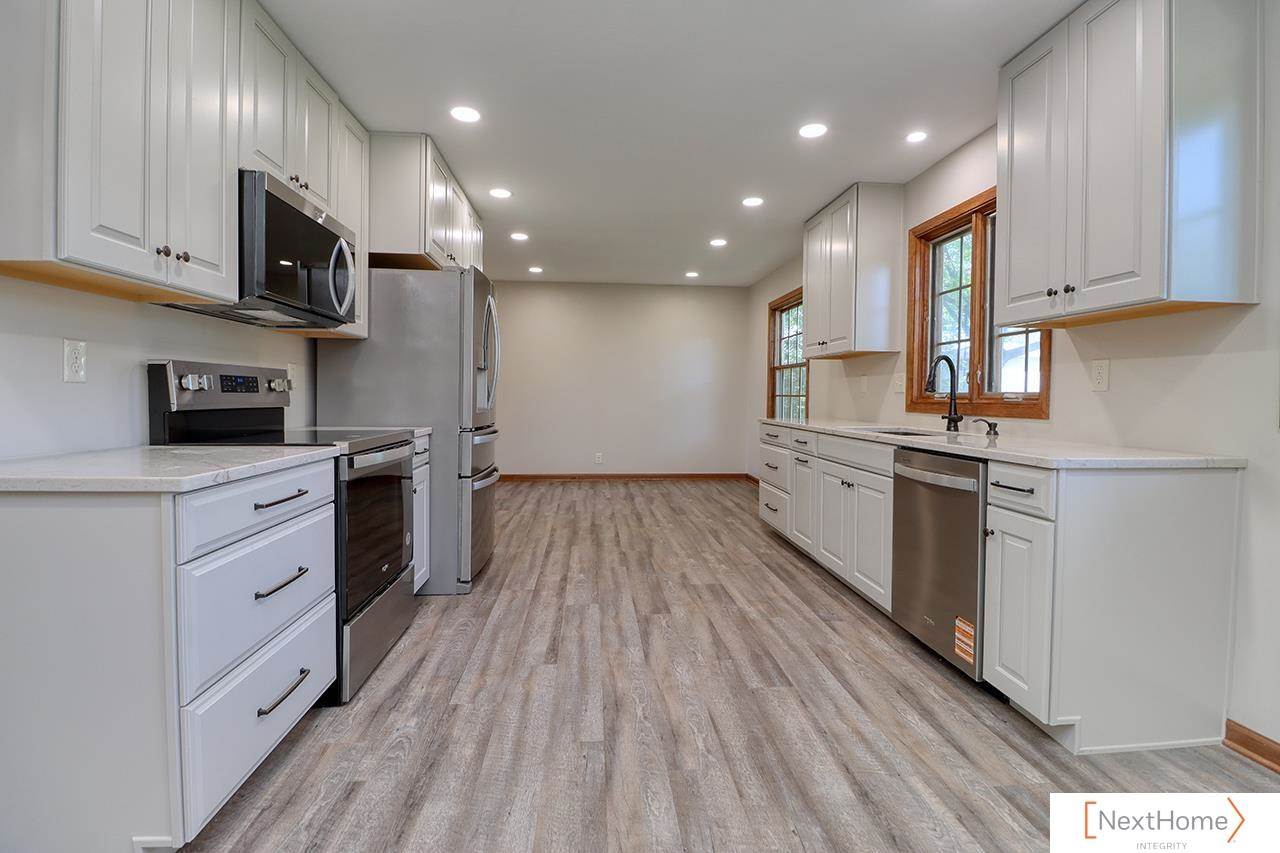 5430 Danbury Road, Lincoln, NE 68512