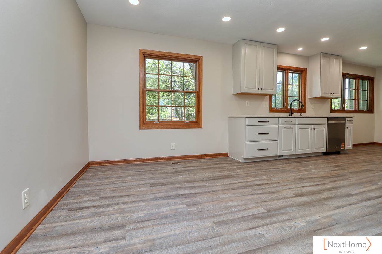 5430 Danbury Road, Lincoln, NE 68512