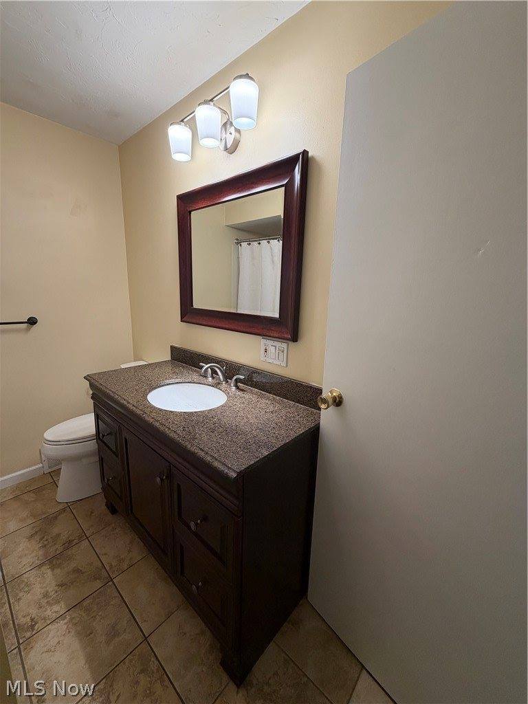 2104 Walter Road, Westlake, OH 44145
