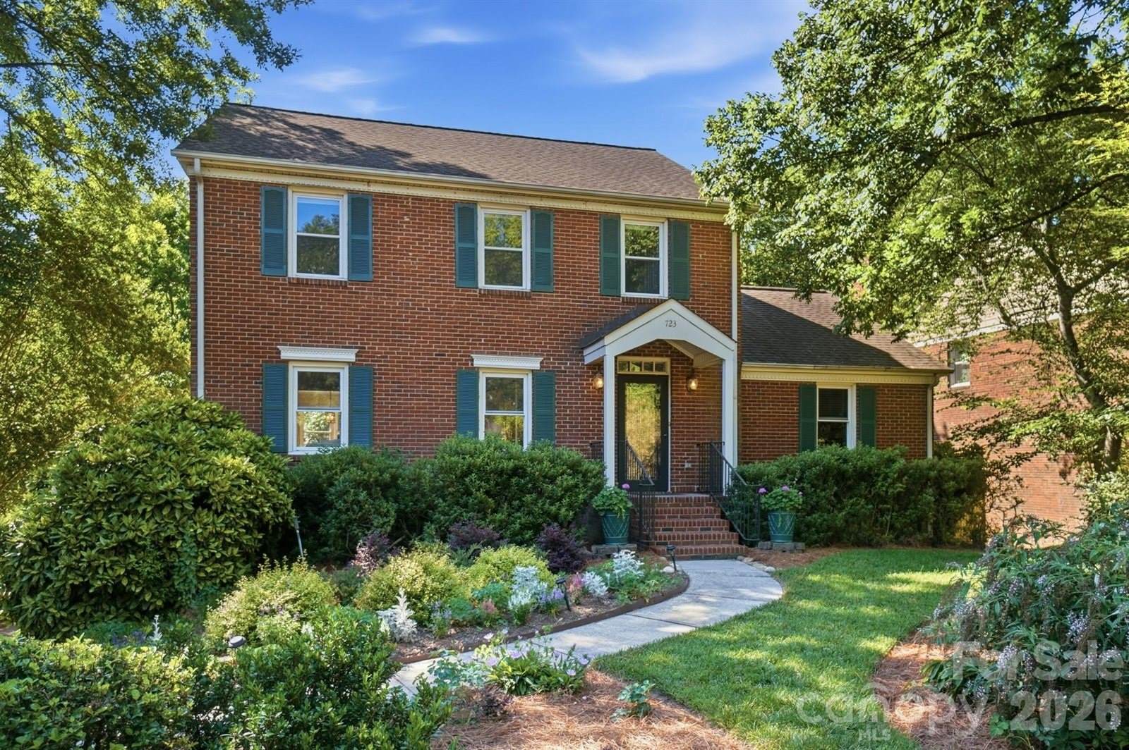723 Walnut Point Drive, Matthews, NC 28105
