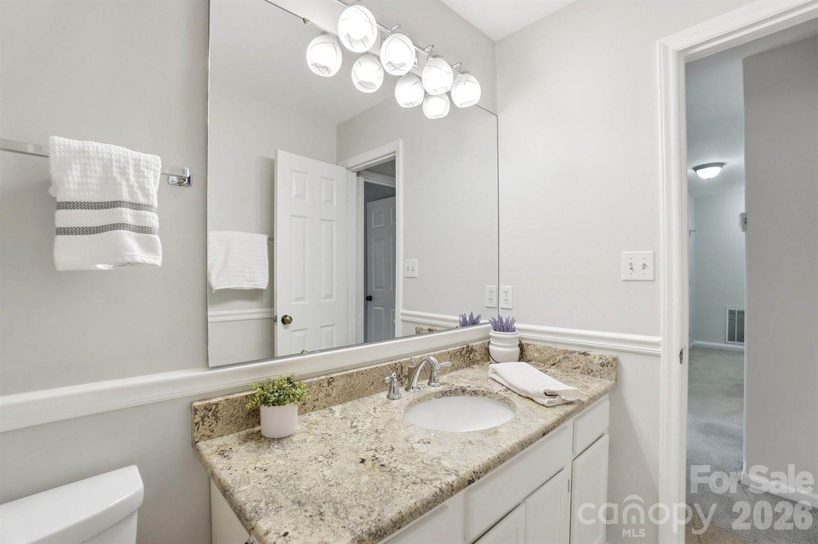 723 Walnut Point Drive, Matthews, NC 28105